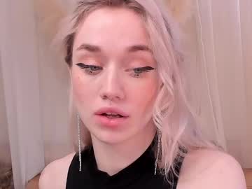See Fancyamelia online Now @ roxpoxy.com
