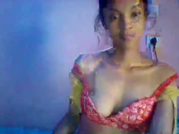 See Fifihsexy online Now @ roxpoxy.com