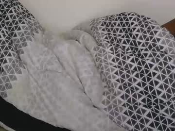 See Flirty_ebony online Now @ roxpoxy.com