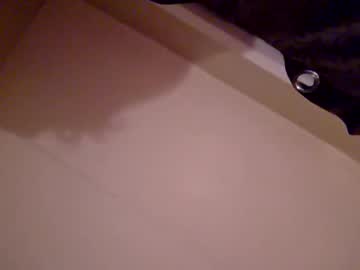 See Foxycutecock online Now @ roxpoxy.com