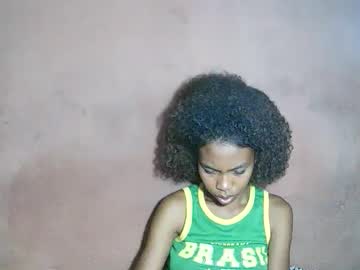 See Fyah1027 online Now @ roxpoxy.com