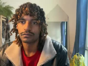 See Gerson229 online Now @ roxpoxy.com