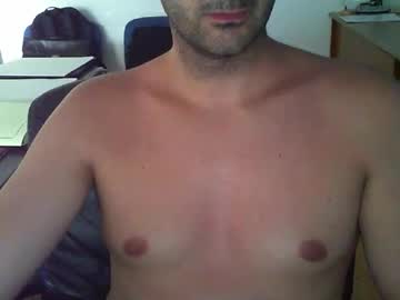 See Giuseppevai1 online Now @ roxpoxy.com