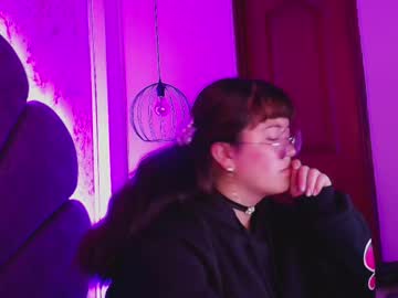 See Gummy_gum online Now @ roxpoxy.com