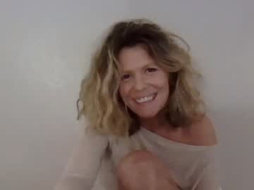 See Haileys123 online Now @ roxpoxy.com