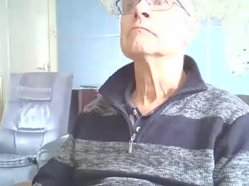 See Hamto65 online Now @ roxpoxy.com