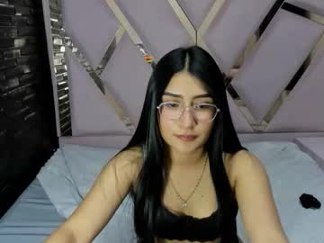 See Hannaliss18 online Now @ roxpoxy.com