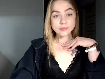 See Happy_fox_ online Now @ roxpoxy.com