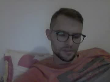 See Hardboylovemilfmoom online Now @ roxpoxy.com