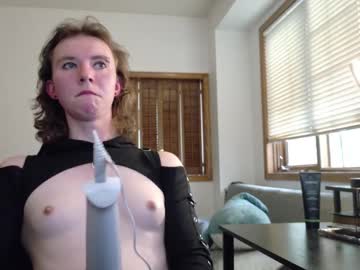 See Hellfire_girl online Now @ roxpoxy.com