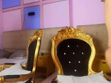 See Hennesyy_ online Now @ roxpoxy.com