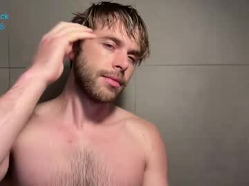 See Hot8pack01 online Now @ roxpoxy.com