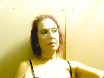 See Hot_queen58 online Now @ roxpoxy.com