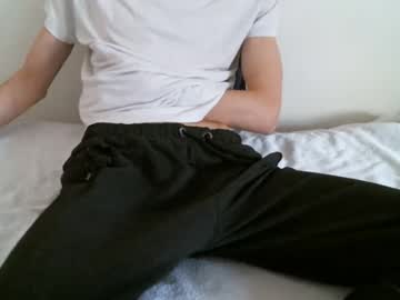 See Hug_me online Now @ roxpoxy.com