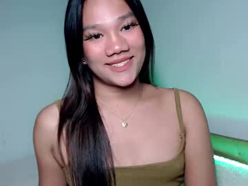 See I_amdivine22 online Now @ roxpoxy.com