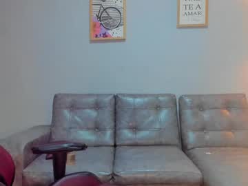 See Ile_matamba online Now @ roxpoxy.com