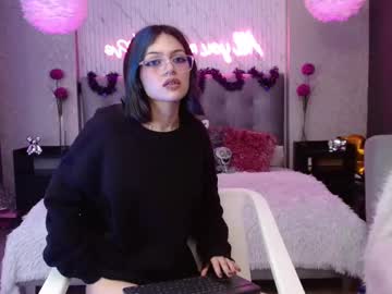 See Indy_moore online Now @ roxpoxy.com