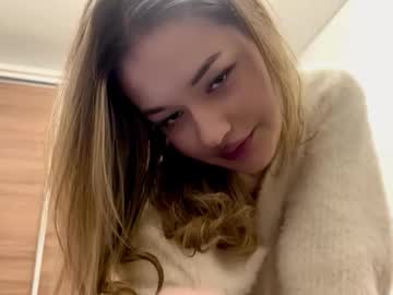 See Inesfodor online Now @ roxpoxy.com