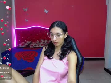 See Inocent_luna online Now @ roxpoxy.com