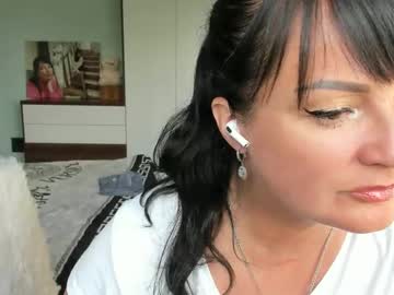 See Iracherrynow online Now @ roxpoxy.com