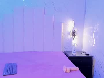 See Isauramontiel online Now @ roxpoxy.com