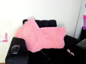 See Its__angelica_ online Now @ roxpoxy.com