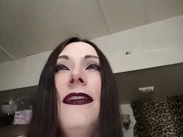 See Ivyrose499 online Now @ roxpoxy.com