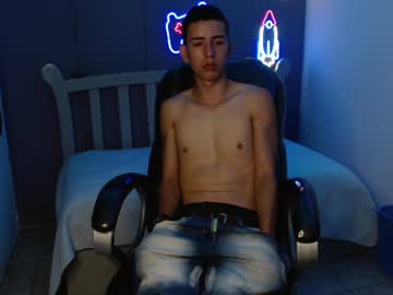 See Jackswan1 online Now @ roxpoxy.com