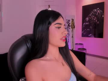 See Jasminblakex online Now @ roxpoxy.com