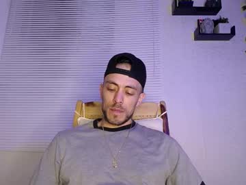 See Jasson_king01 online Now @ roxpoxy.com