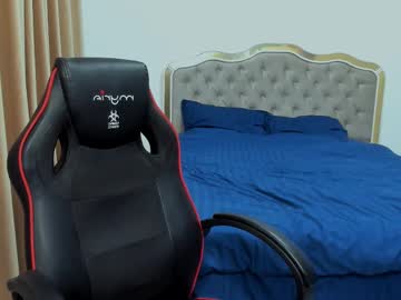 See Javicute4u online Now @ roxpoxy.com