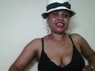 See Jayah69 online Now @ roxpoxy.com