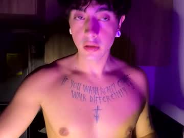 See Jeffreycoen online Now @ roxpoxy.com