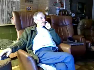 See Johan7_heet online Now @ roxpoxy.com