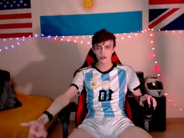 See John_winx online Now @ roxpoxy.com