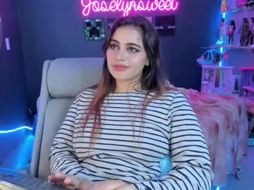 See Joselynsweet online Now @ roxpoxy.com