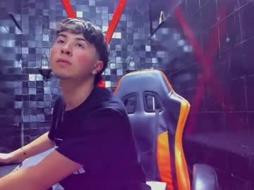 See Juanpiedraita online Now @ roxpoxy.com