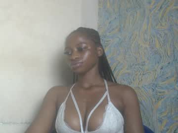 See Juicypiexx online Now @ roxpoxy.com