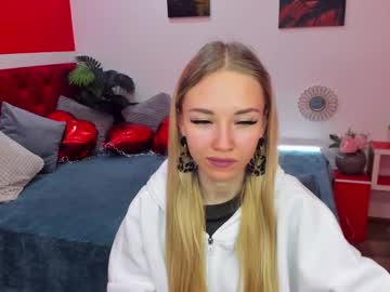See Juliadaisy online Now @ roxpoxy.com