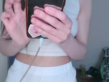 See Juliebeshears online Now @ roxpoxy.com