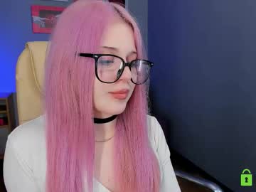 See Kam1lchonok online Now @ roxpoxy.com