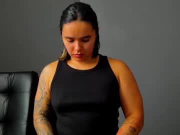 See Karlyjons_ online Now @ roxpoxy.com