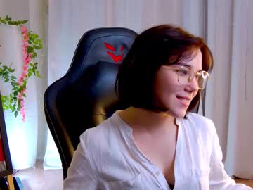 See Kelly_fooxx online Now @ roxpoxy.com