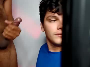 See Kevinxlvx online Now @ roxpoxy.com