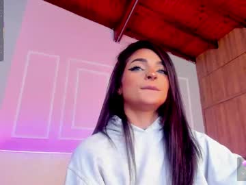 See Kiaragray2 online Now @ roxpoxy.com