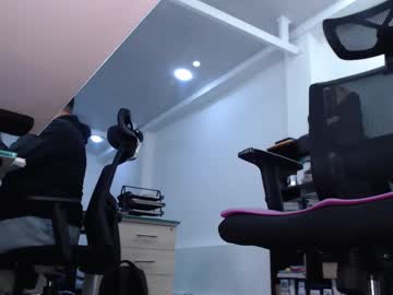 See Kimberly_clars online Now @ roxpoxy.com