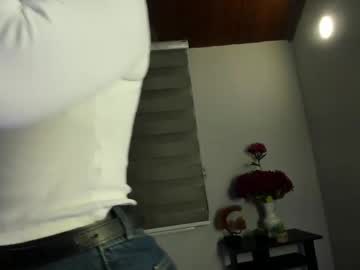 See Kylie_smith20 online Now @ roxpoxy.com