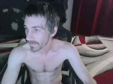 See L1v1nth3dr3am online Now @ roxpoxy.com