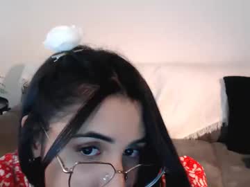 See Lanzy_bloom online Now @ roxpoxy.com