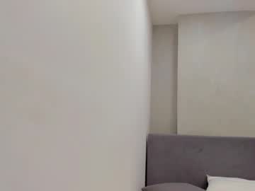 See Laravillalobos online Now @ roxpoxy.com